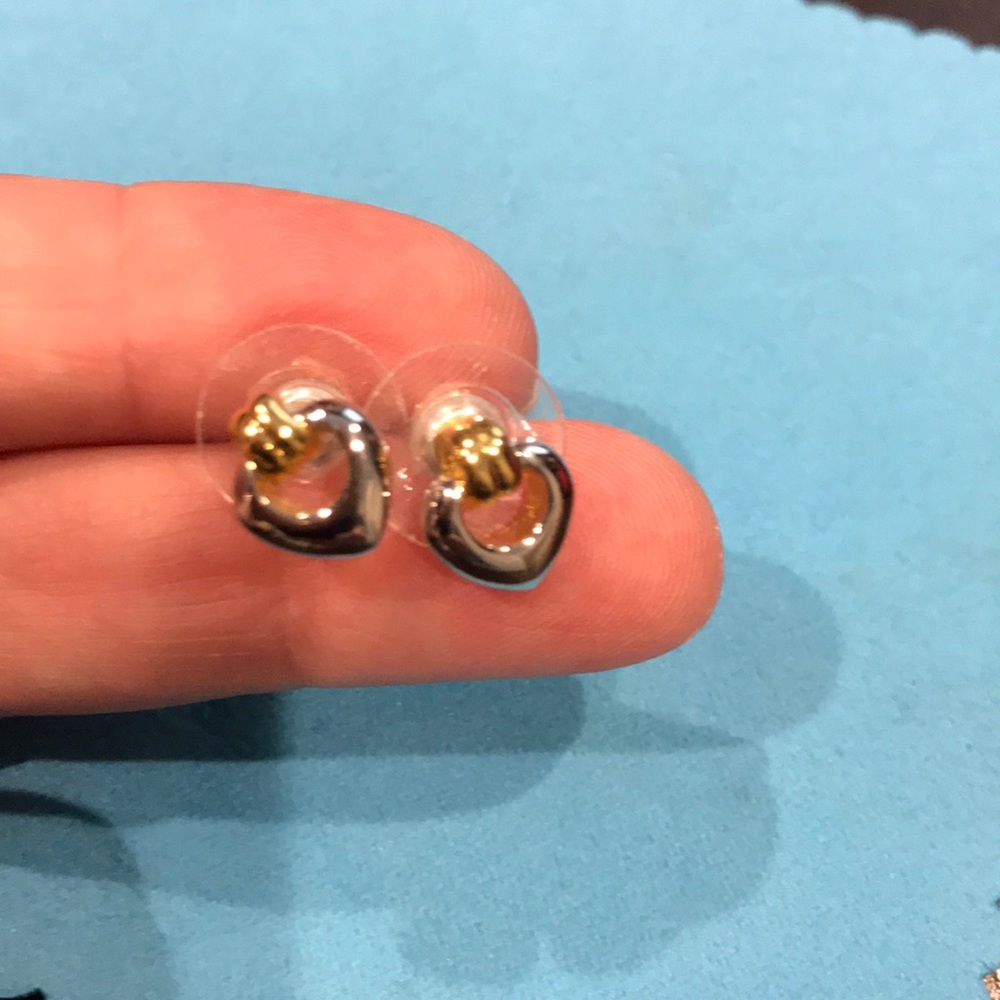 2 tone Fashion heart earrings